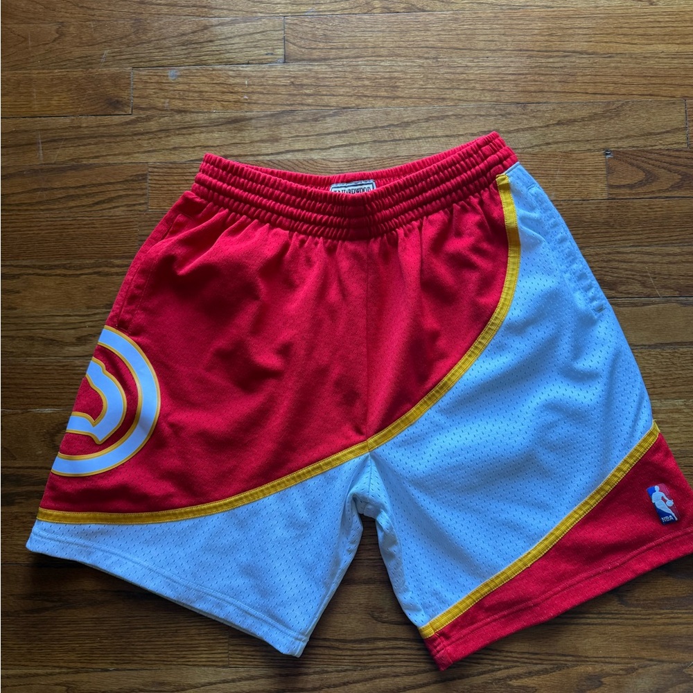 Atlanta Hawks Mitchell & Ness Red and White Basketball Shorts